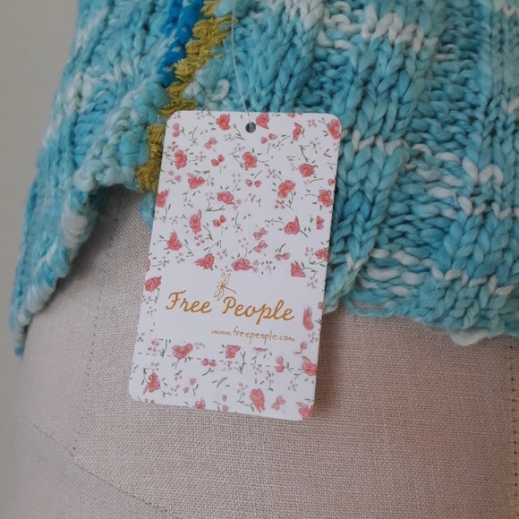 FREE PEOPLE Laguna Tank Blue Knit, Twist Back - Picture 4 of 6